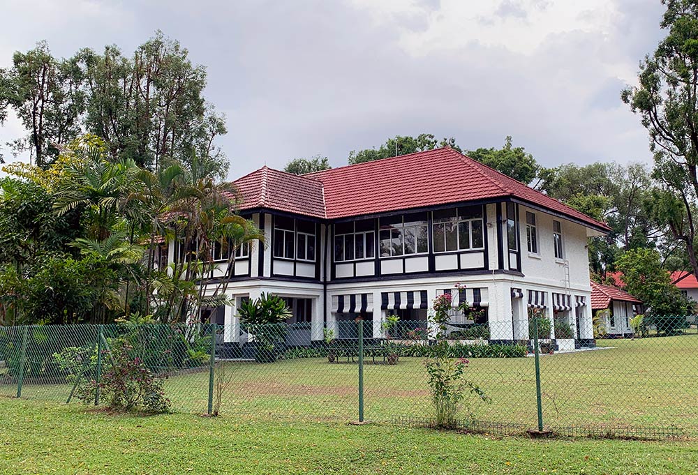 Preserving Heritage and Embracing Sustainability: An Eco Cleaning Journey in a Magnificent Black and White Bungalow